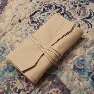 Brand New la beaute soi makeup brush set with case